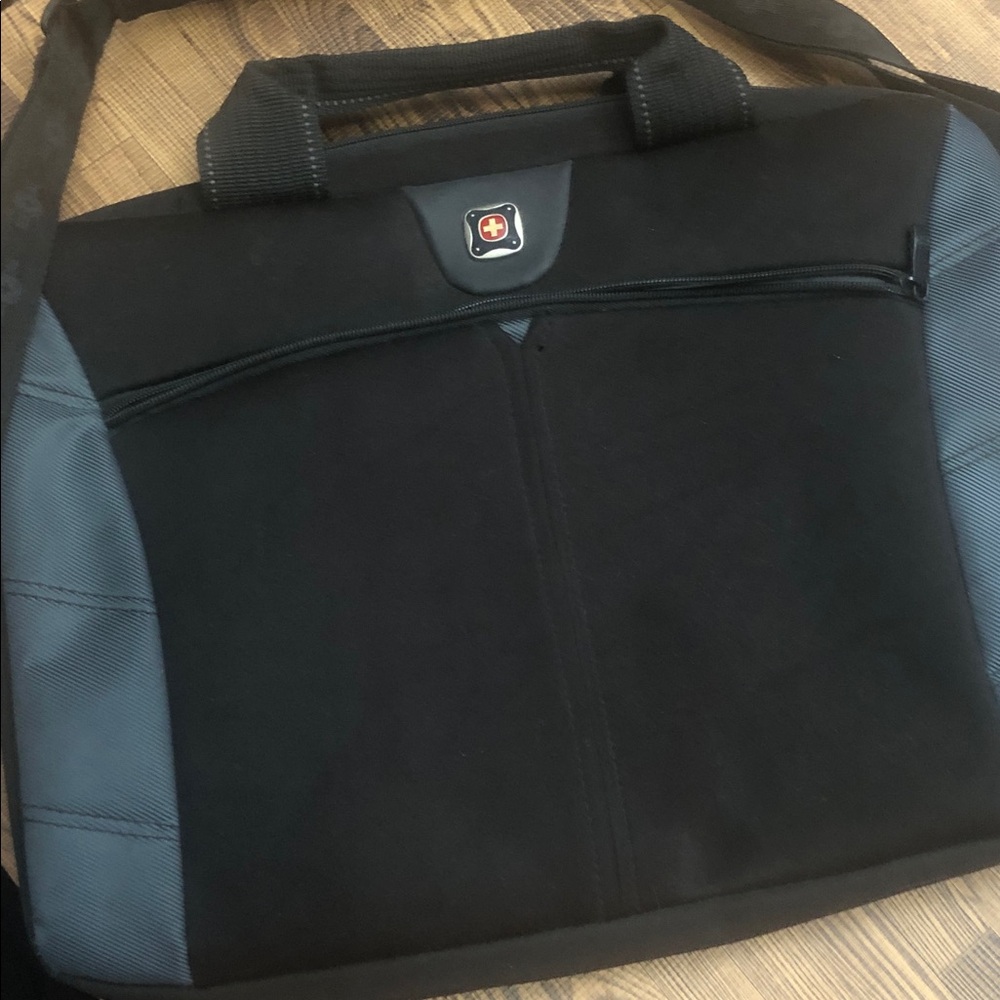 Swiss Army Black Laptop Messenger Bag with strap